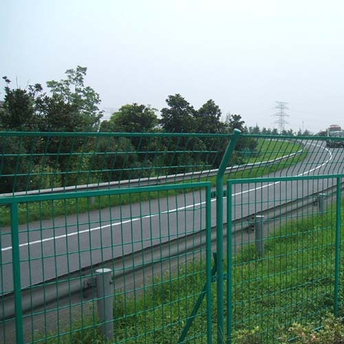 公路護(hù)欄網(wǎng)001